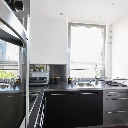 Clicktheflat Chlodna Center * 바르샤바