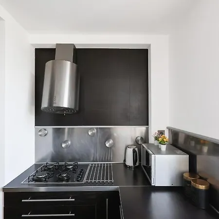 Hostal Clicktheflat Chlodna Center *