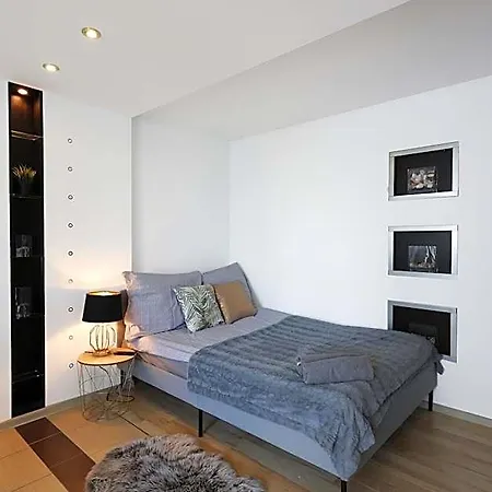 Clicktheflat Chlodna Center Hostal *